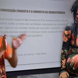“Escrevivência” e “Oralitude” – Ifè Rosa OADQ explica conceitos de linguagem que desafiam o silenciamento histórico e dão voz aos marginalizados