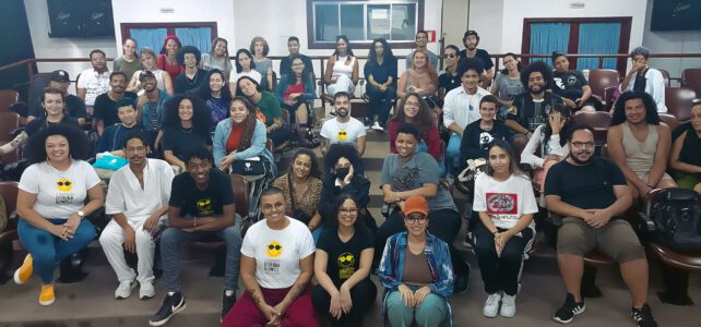 Fundação Dorina Nowill para Cegos ministra formação sobre leitura inclusiva Fundação Dorina Nowill para Cegos ministra formação sobre leitura inclusiva