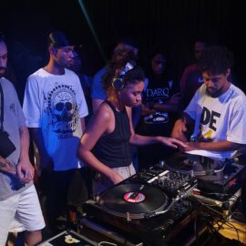Celebrando 50 anos de Hip-Hop: MC, DJ, graffiti e break dance são os temas das experiências estético-pedagógicas deste trimestre